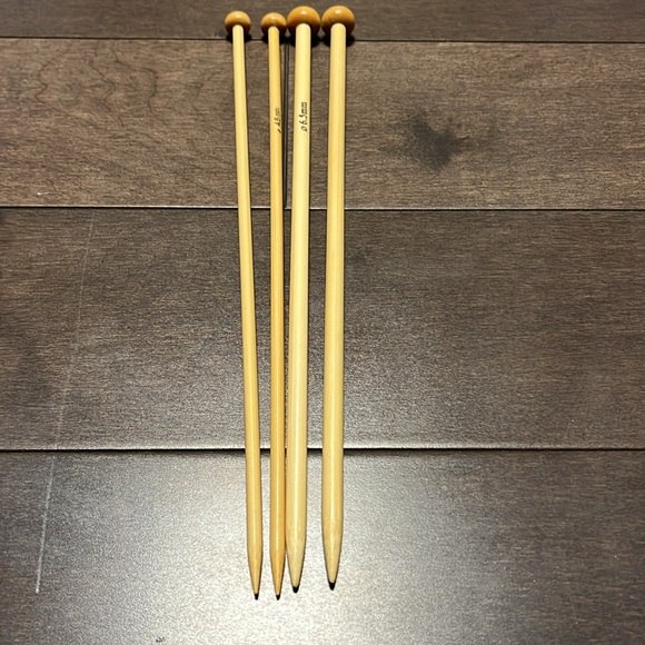 4 wooden knitting needles - Picture 4 of 6